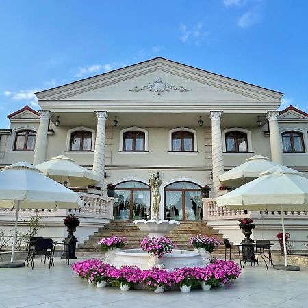 Hotel Palac Akropol Lublino Esterno foto
