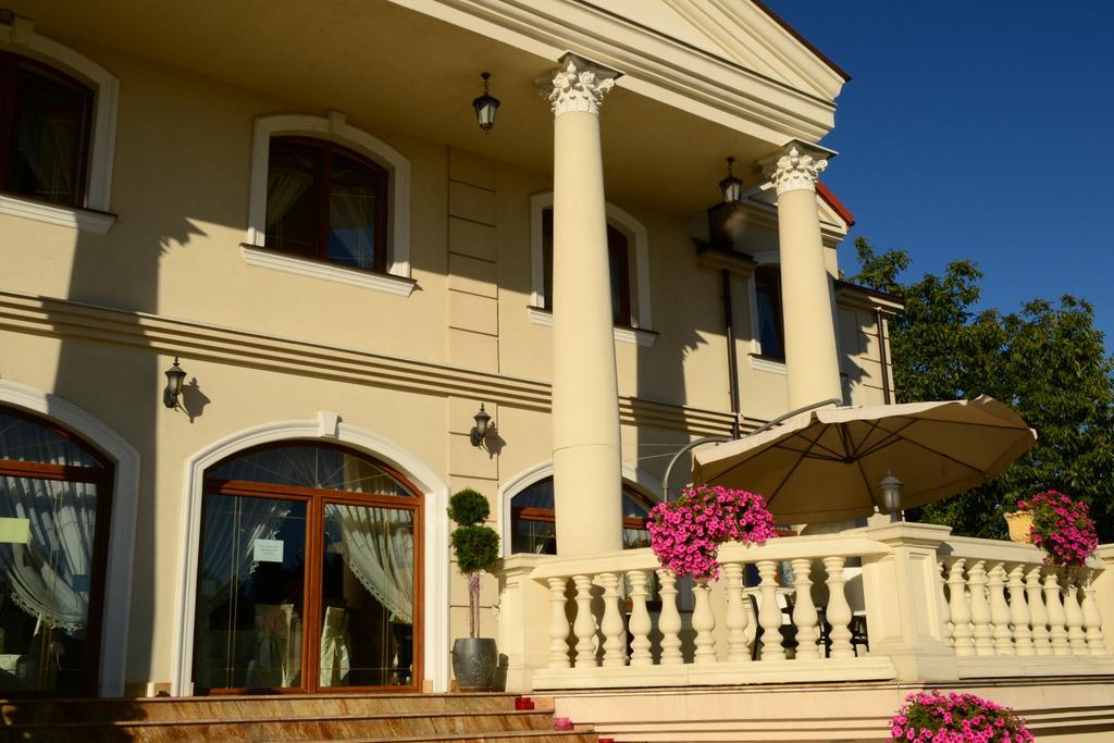 Hotel Palac Akropol Lublino Esterno foto