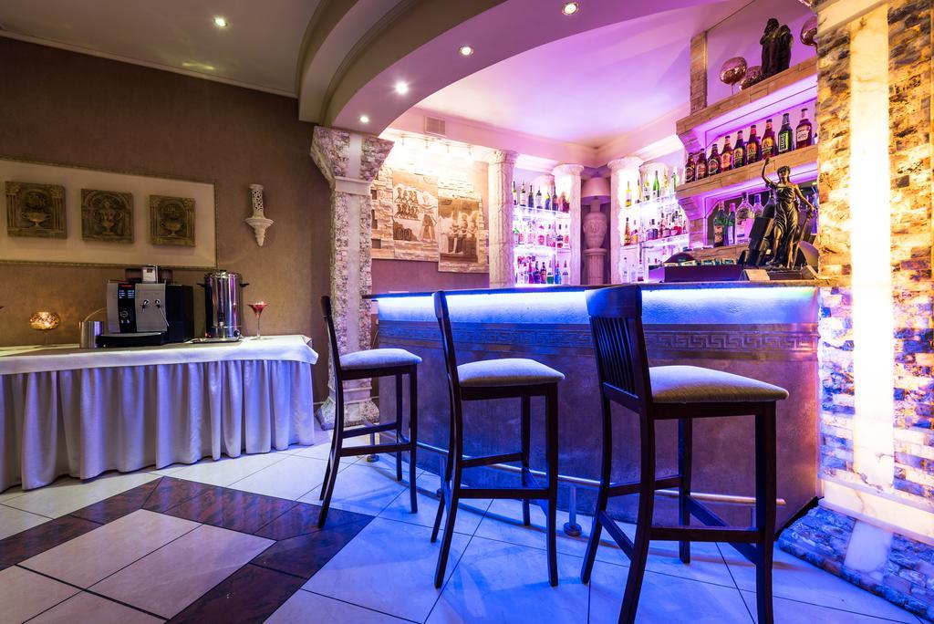 Hotel Palac Akropol Lublino Esterno foto