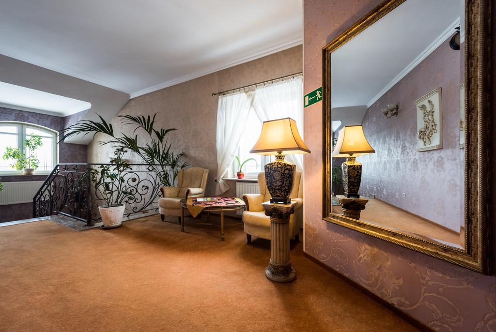 Hotel Palac Akropol Lublino Esterno foto