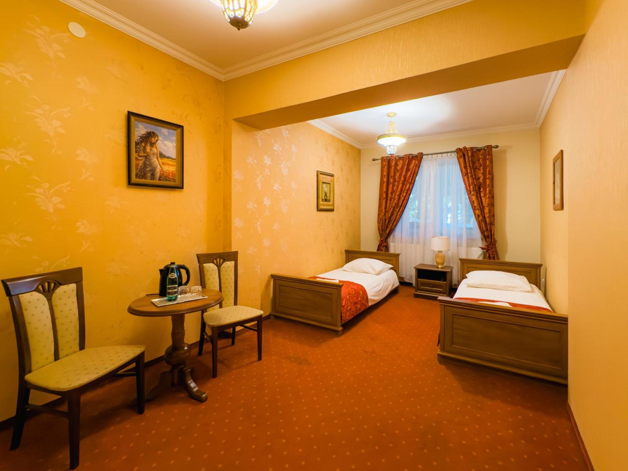 Hotel Palac Akropol Lublino Esterno foto